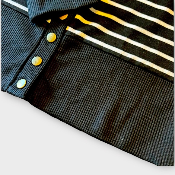 Snap Front Cardigan Black and White Stripe Size Med - Picture 5 of 8
